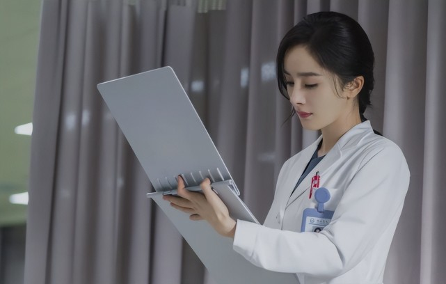 杨幂白宇新剧处cp,开播即火,好评却是出奇的一致