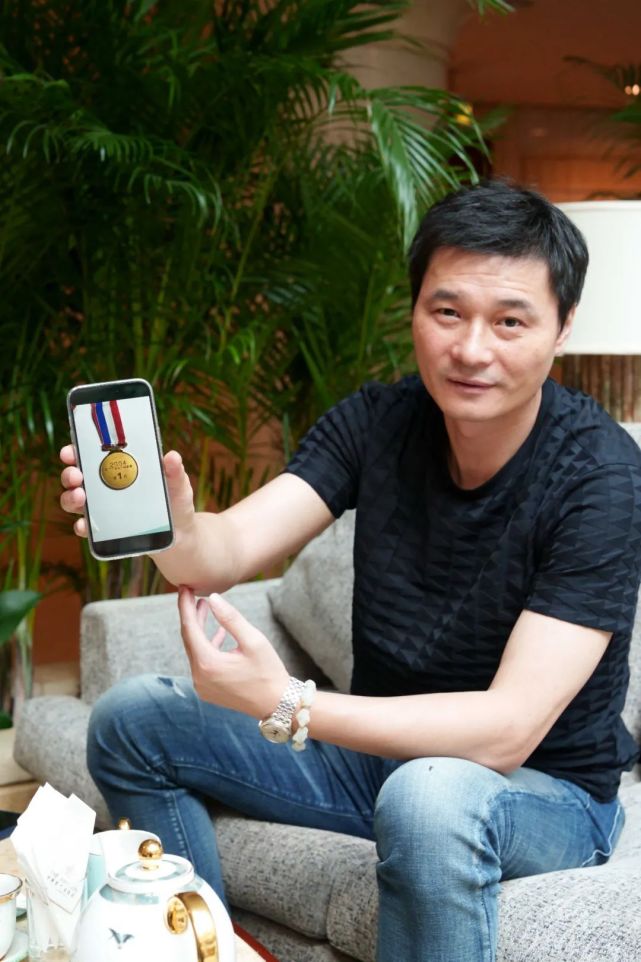 李毅“大帝”：以前靠腿，现在靠嘴_腾讯新闻