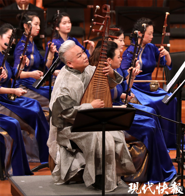 盛典的舞臺,傾情演繹意境深沉悠遠,古樸典雅的古箏名曲《高山流水》