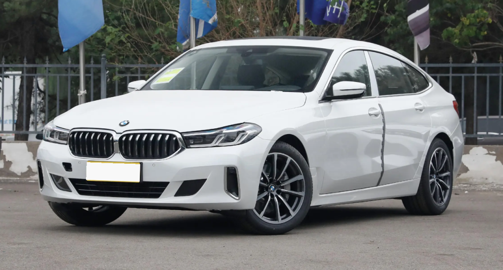 0t 采埃孚8at!气场不输宝马7系,便宜很多却气场十足