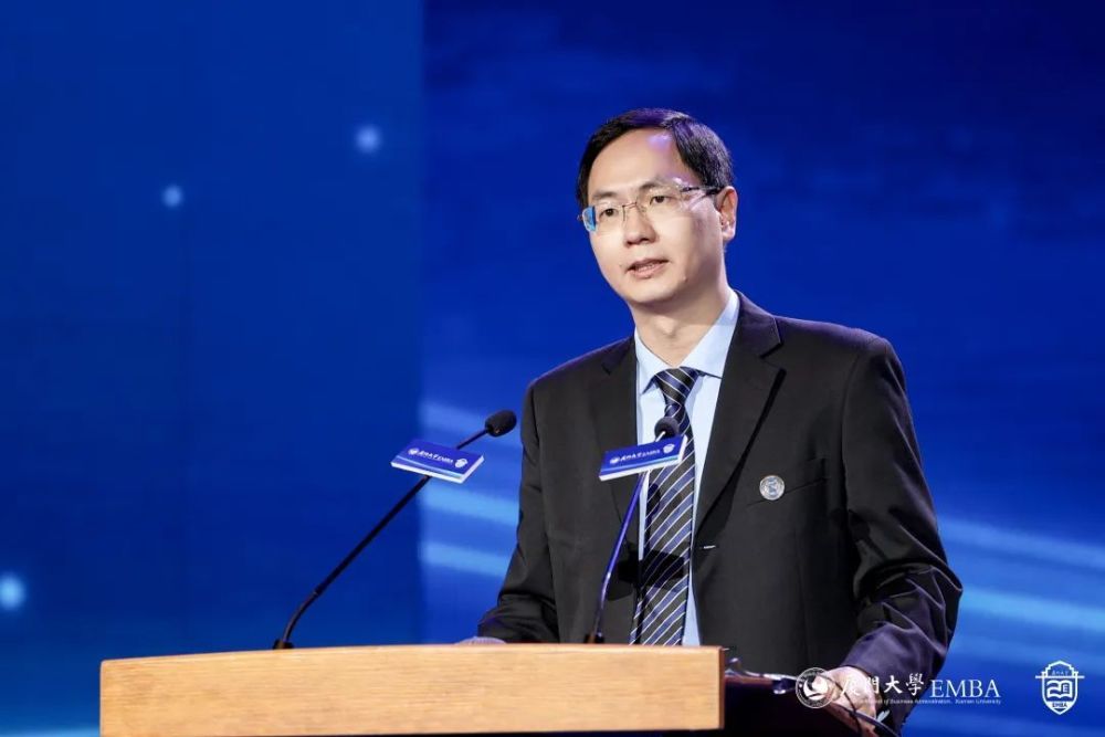 管理学院教授吴世农,厦门大学校长助理,学校办公室主任李智勇老师