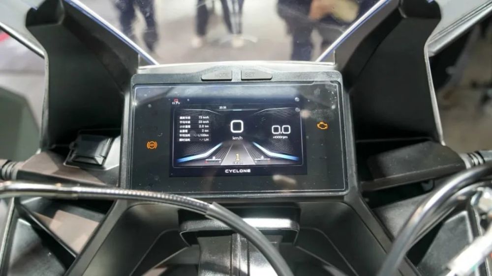 入门级的新卷王——赛科龙rc250车型解读,tcs,单摇臂都有了_腾讯新闻