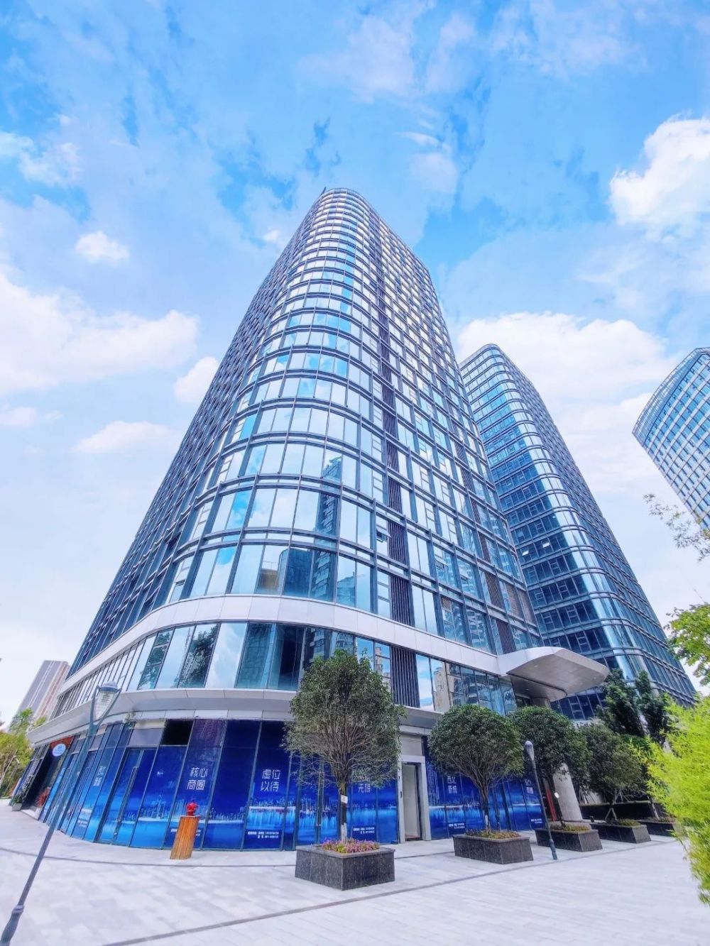 一起"探"楼|走进五华甲级楼宇云南能投缘达大厦_腾讯新闻