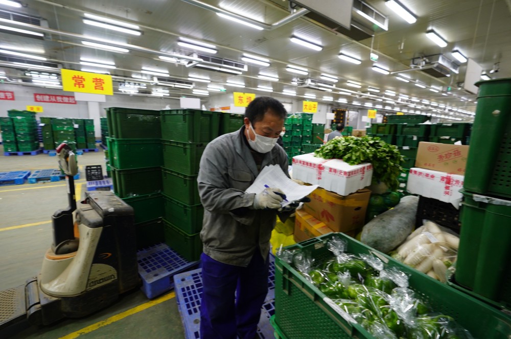 北京中产跑到加拿大“拾荒度日”，我到底是图什么？600360华微电子