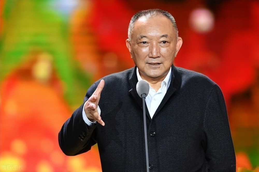 韩三平到底有多牛?网友:手握中国电影"生杀大权"!_腾讯新闻