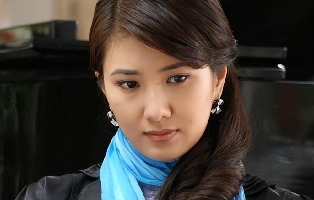 边潇潇直播被骂惨,重看10年前"插刀教"事件始末,我一言难尽_腾讯新闻