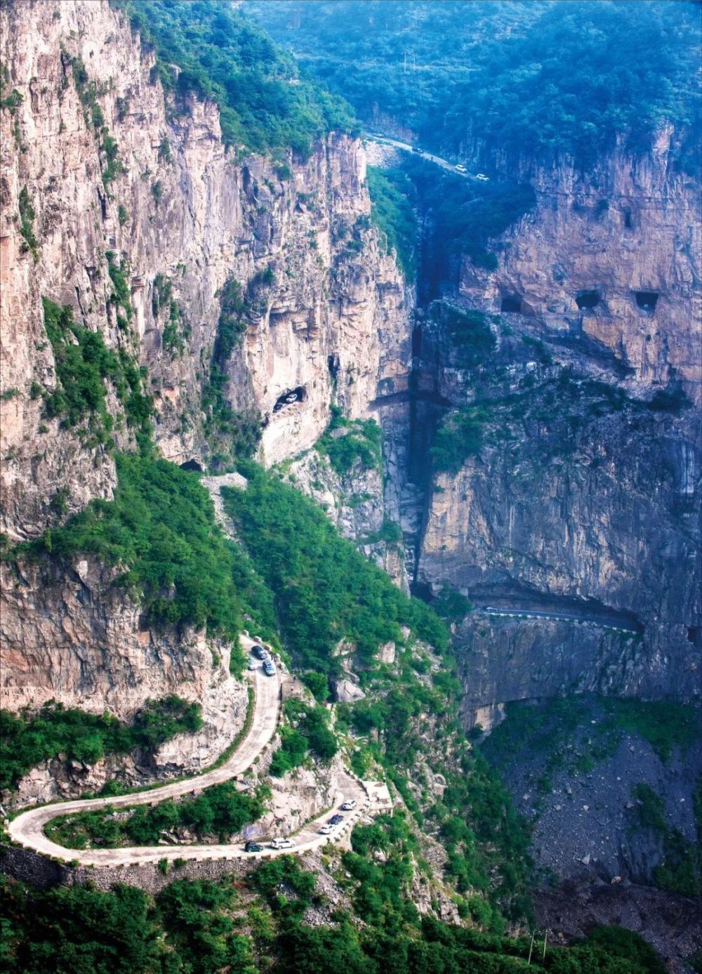 岭→锡崖沟挂壁公路→回龙挂壁公路→林州太行山大峡谷推荐自驾路线