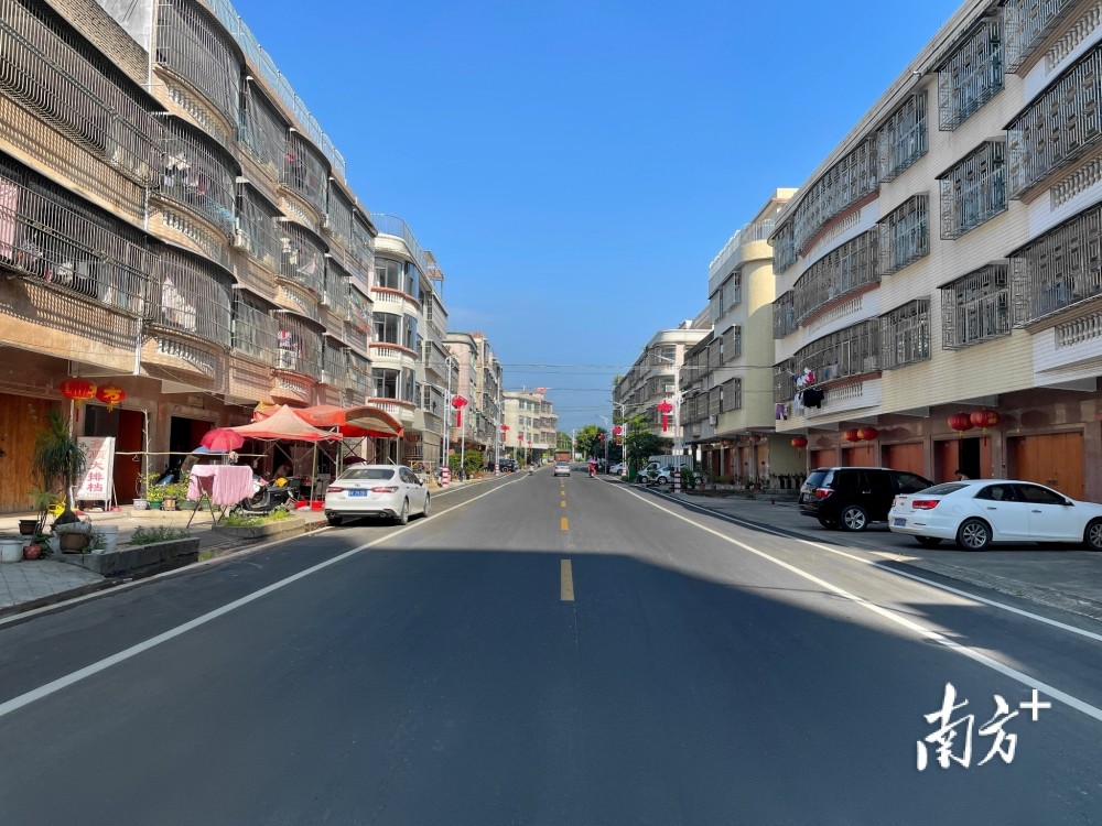 普宁里湖镇美丽圩镇从碧水和特产着手绘就圩镇新画卷