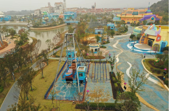 作为大王山旅游度假区的引领性项目,湘江欢乐城集主题乐园,国际品牌