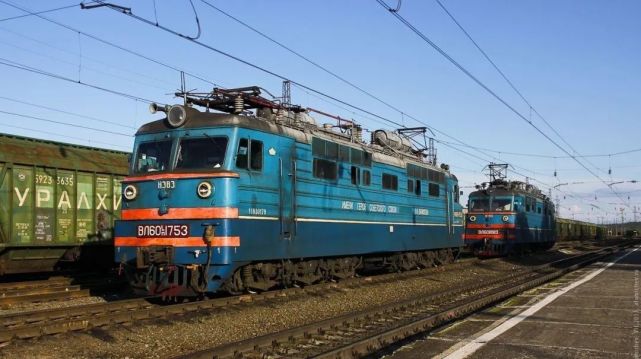 回顾8g型电力机车在中国服务的那段岁月