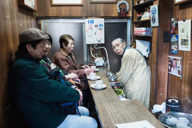 日本71岁老人下海拍AV！活到老干到老的社会到底多悲哀？kissabc官方全国统一价