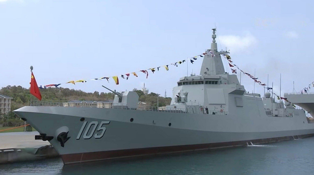 055万吨巡洋舰,15万匹马力澎湃动力,中国海军终于扬眉吐气