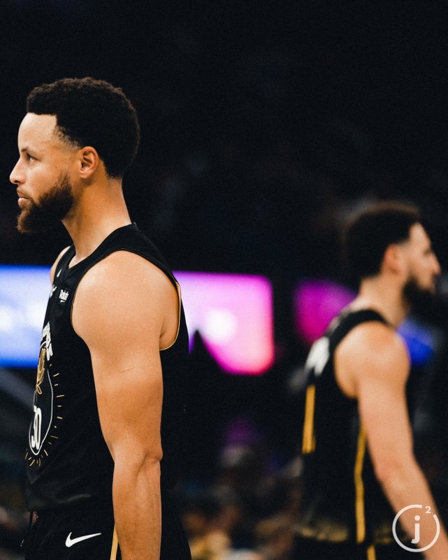 34岁库里有多强:全场1罚砍33分 第71次达成神迹历史第一人_腾讯新闻