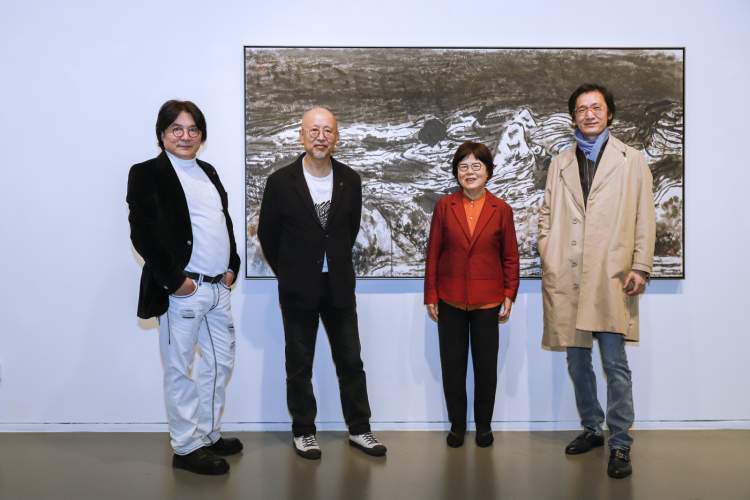 当代海派名家·双人展系列,张雷平,何曦这次来对话_腾讯新闻