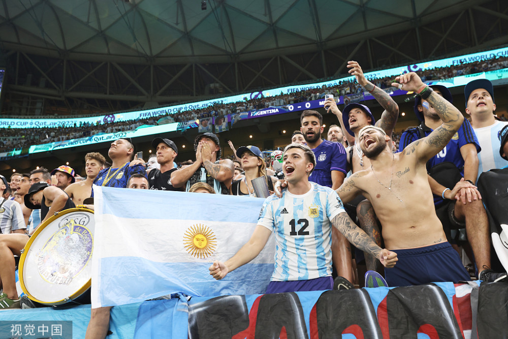 【形势】阿根廷末轮赢波兰晋级沙特取胜进16强英语仁爱版和人教版单词一样吗