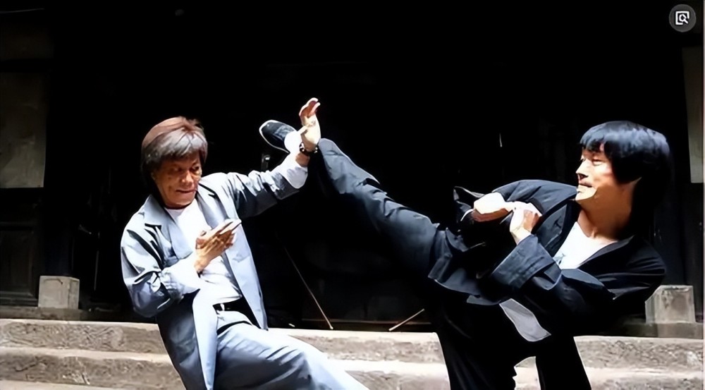 怒指周星驰抽成过高,却一直用"火云邪神"拍戏,梁小龙过分吗?_腾讯新闻