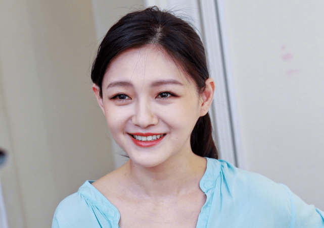 小S懒理外界诋毁，心脏强大正常开工，大方回应恶评：过奖了！_腾讯新闻