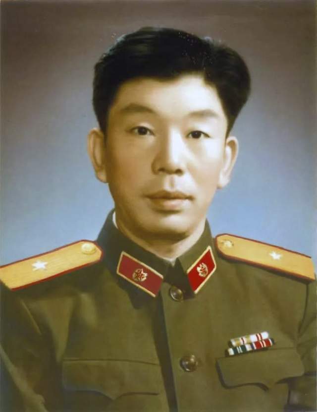 志愿军邓华代司令员"要从胜仗中找不足"