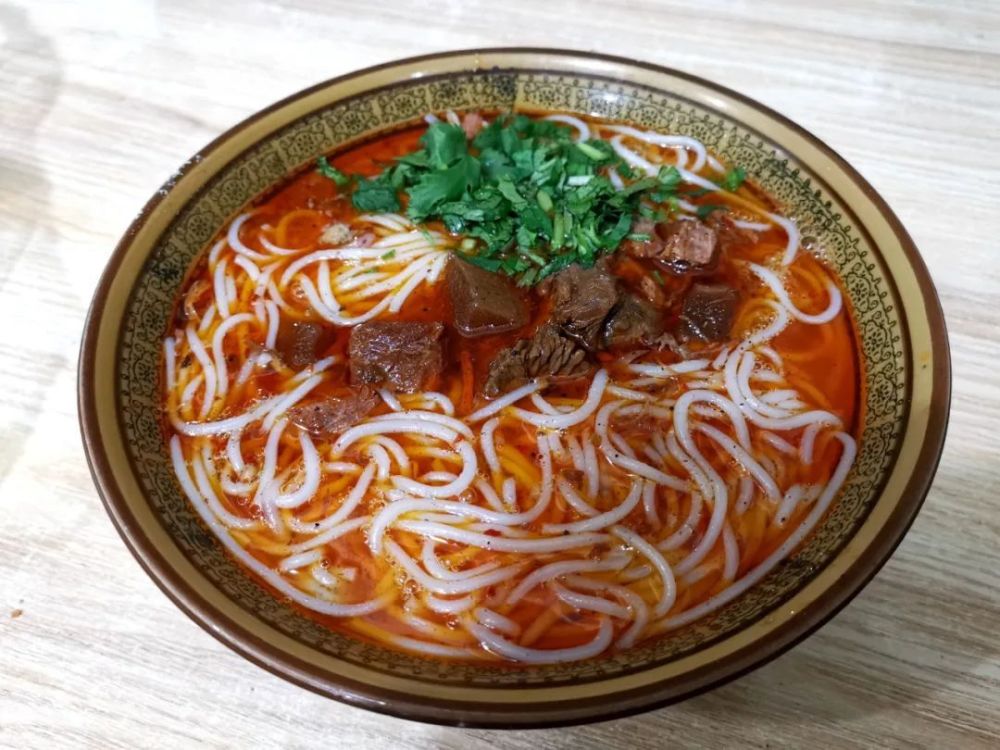 散文一碗粉的乡愁李芳瑜