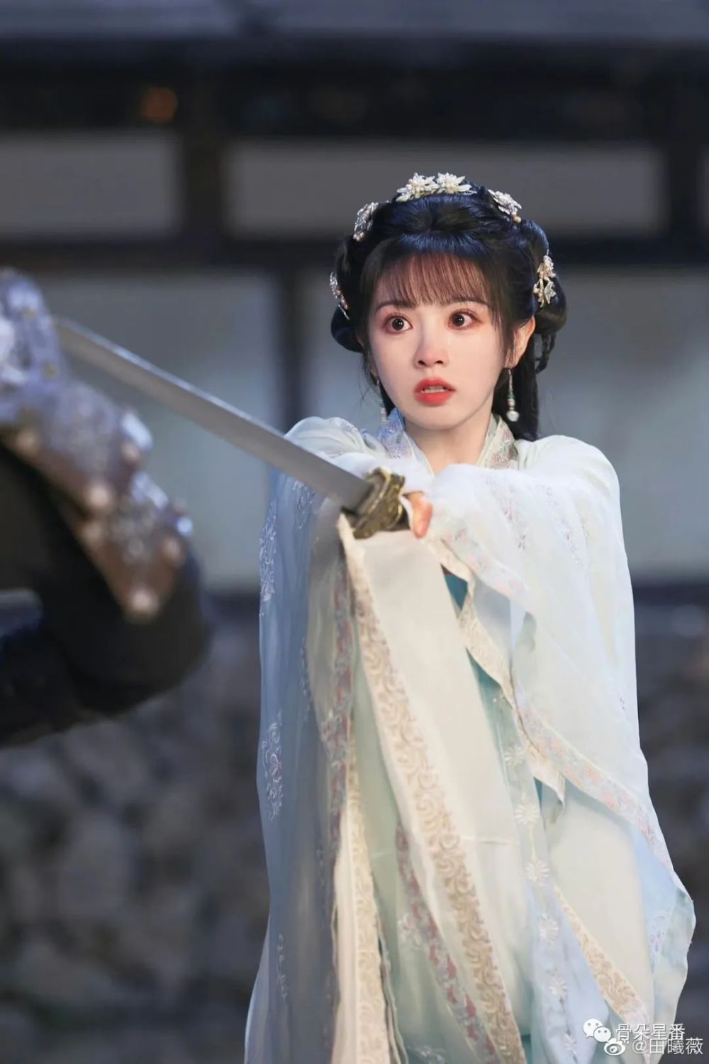 和田曦薇聊天,治好了我的精神内耗|专访_腾讯新闻