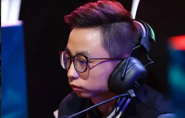 k神再次迎来事业巅峰,转型终于成功?网友直言一切值得