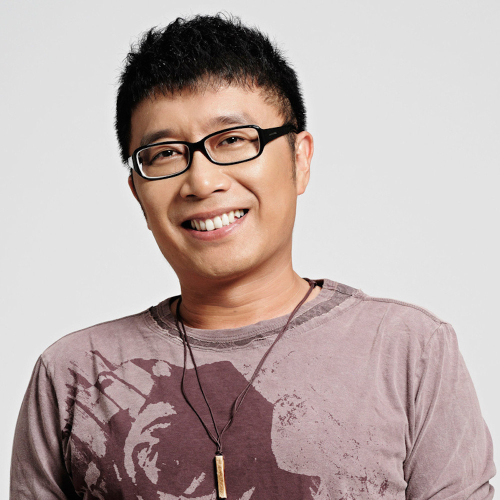 从巅峰到低谷,庞龙回归平静,直播唱歌!_腾讯新闻