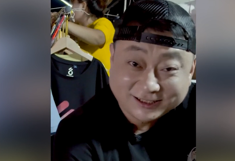 小么哥山东人民心中的顶流他主持的拉呱在山东人尽皆知