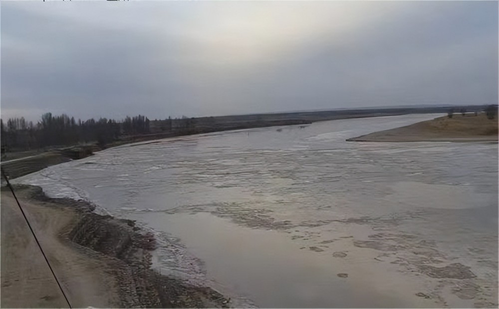 内蒙古河段首现流凌黄河进入本年度凌汛期