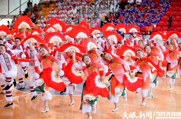 2022年6月30日,思南縣土家花燈健身操大賽在時光長河中,思南土家花燈