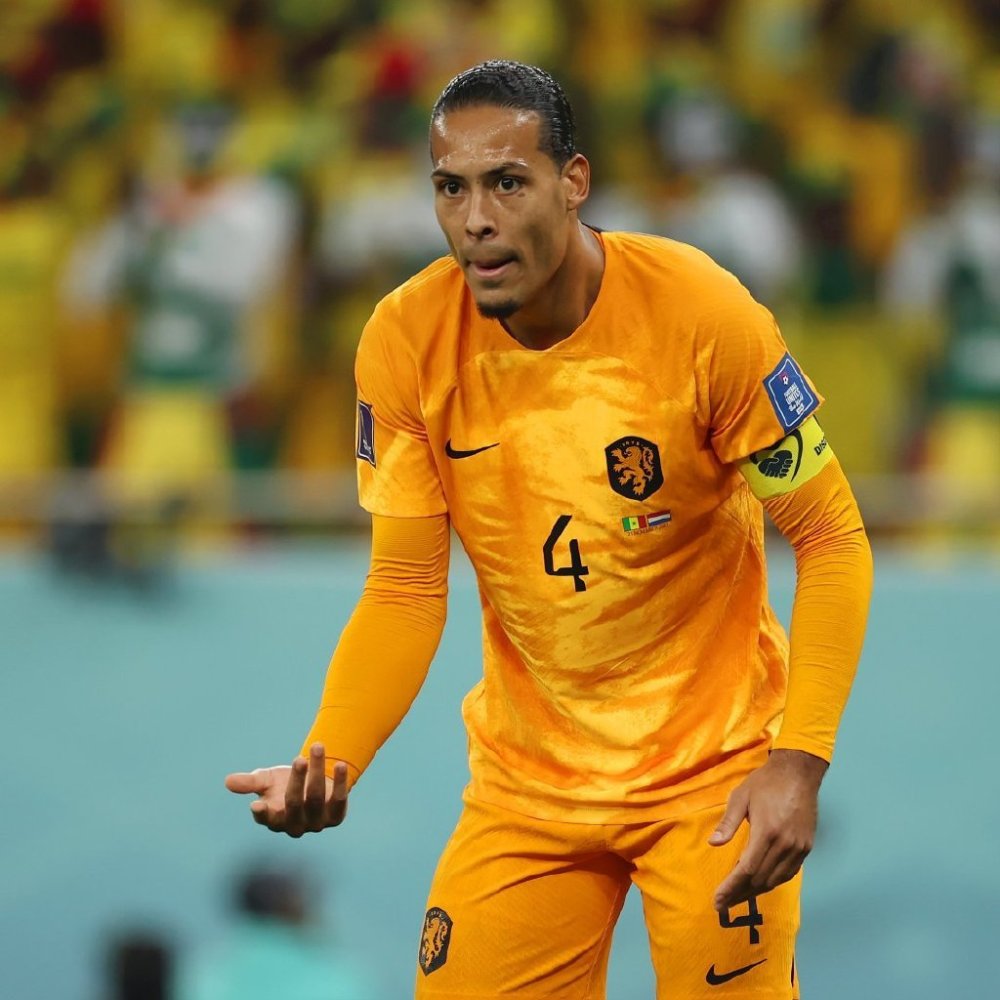 诸神之战|"绿巨人"范戴克:头脑冷静的"世一卫"_腾讯新闻