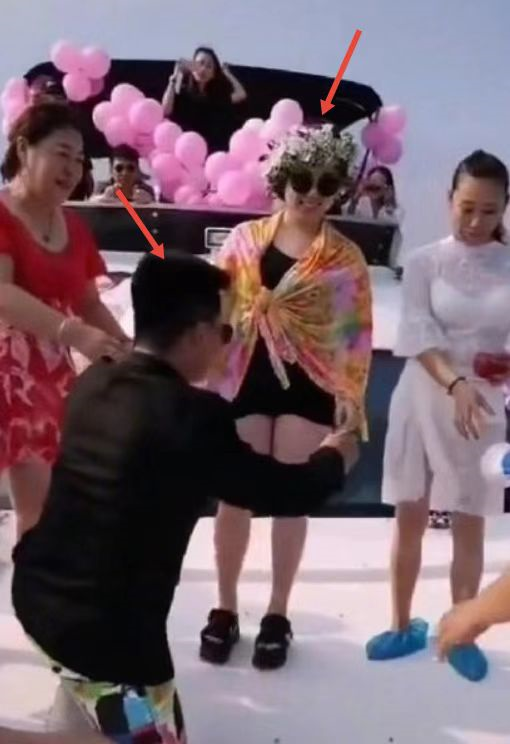 《歲月神偷》是港片最后的驕傲，更是近十年最具獅子山精神的電影南京市蔣浩景甜3條私密視頻一個截圖