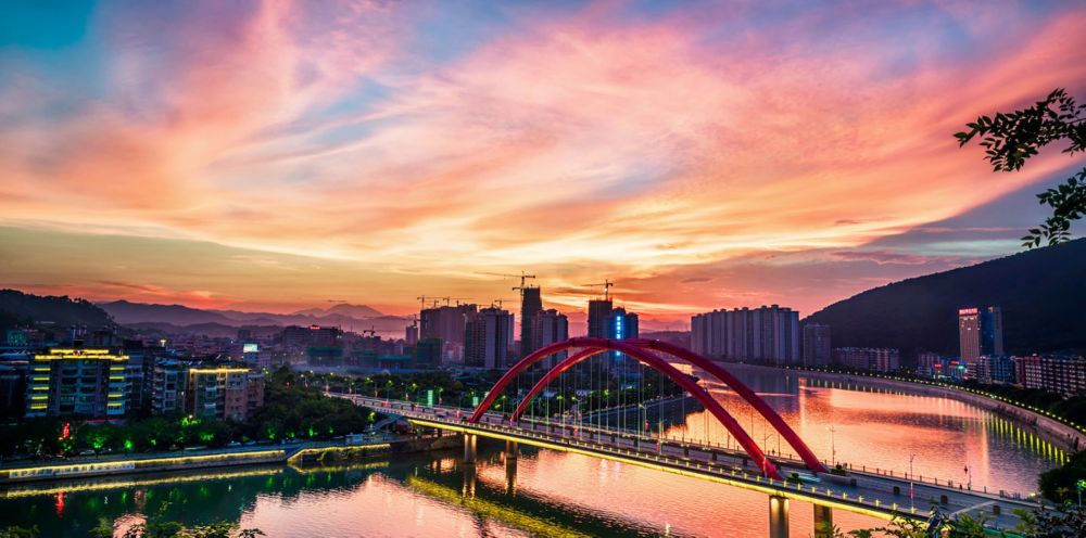 三江锁三湘千姿多彩的广东韶关