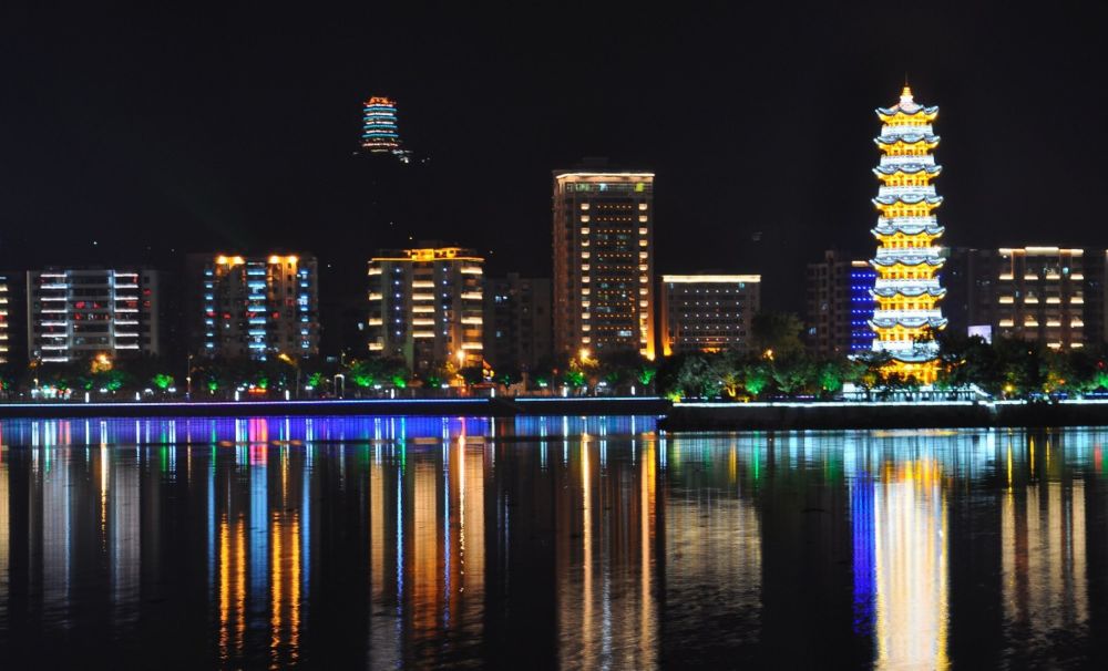 三江锁三湘千姿多彩的广东韶关