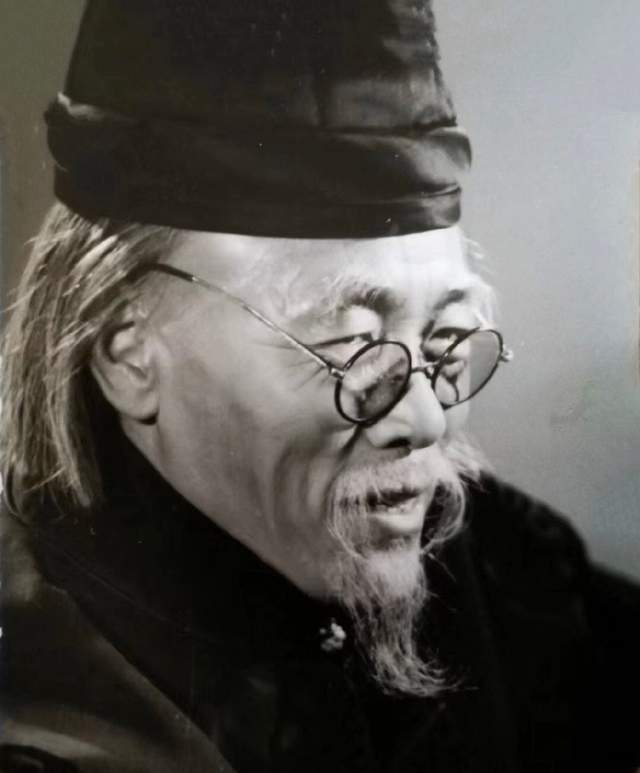 方辉去世,享年94岁,30张珍贵老照片,深切缅怀这位观众喜爱的老艺术家