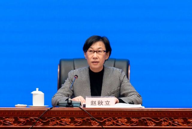 金华市副市长赵秋立介绍金华创建国家生态文明建设示范区取得的成效.