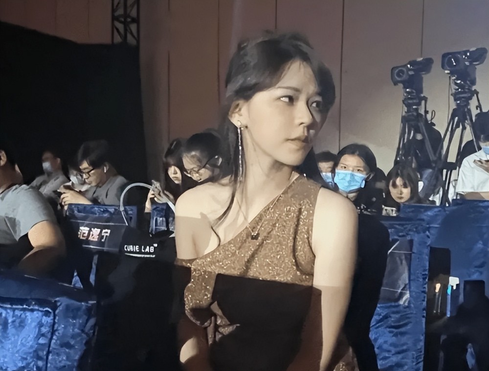 你会在任何地方看到沫子整活,网友直呼太牛了_腾讯新闻