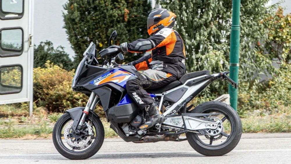 大野驴也出派克峰版ktm1290advsmt型号被曝光