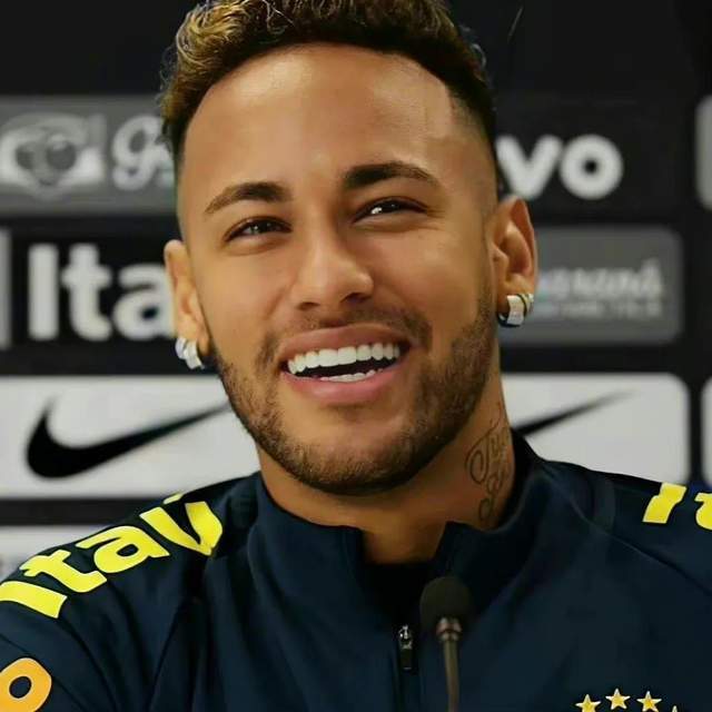 内马尔圈粉的3个原因对天降儿子照顾有加对粉丝永远真诚