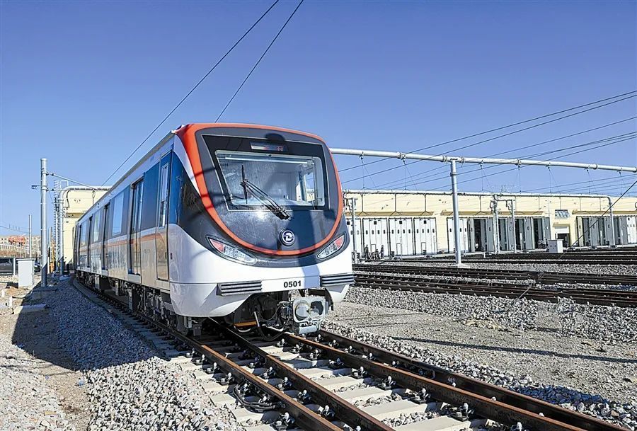 明日空载试运行提前探营大连地铁5号线