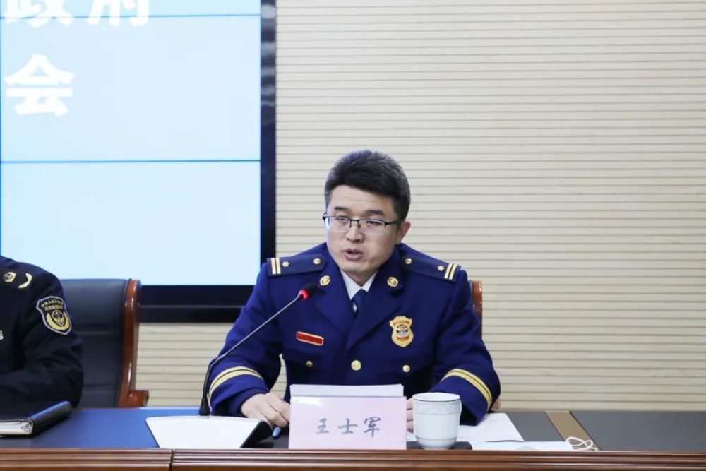 (市消防救援大队大队长 王士军)答:这位媒体朋友你好,应急救援力量