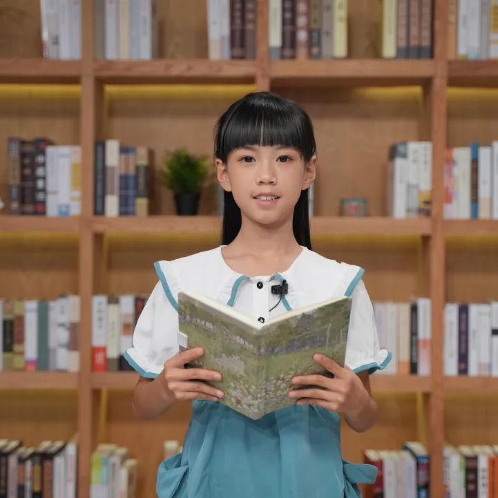 嘉佳卡通卫视《朗朗读书声》主持人千磨万击还坚劲近期播出!