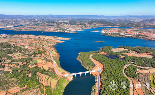 罗平:惠民工程结硕果 甘泉浇开幸福花_腾讯新闻