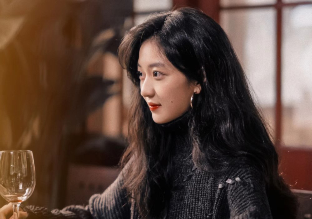 孙千出演风吹半夏不仅用美貌撑起了人设还带火了一首老歌