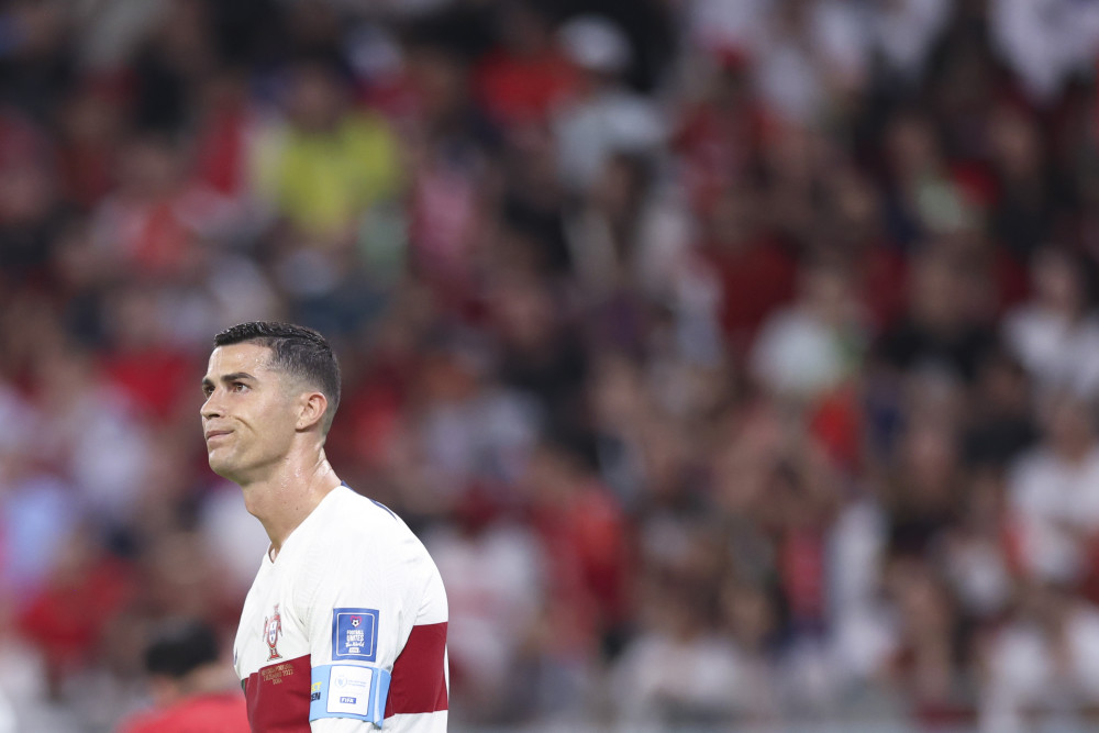 看着风驰电掣的孙兴慜,c罗满眼都是年轻时的自己_腾讯新闻