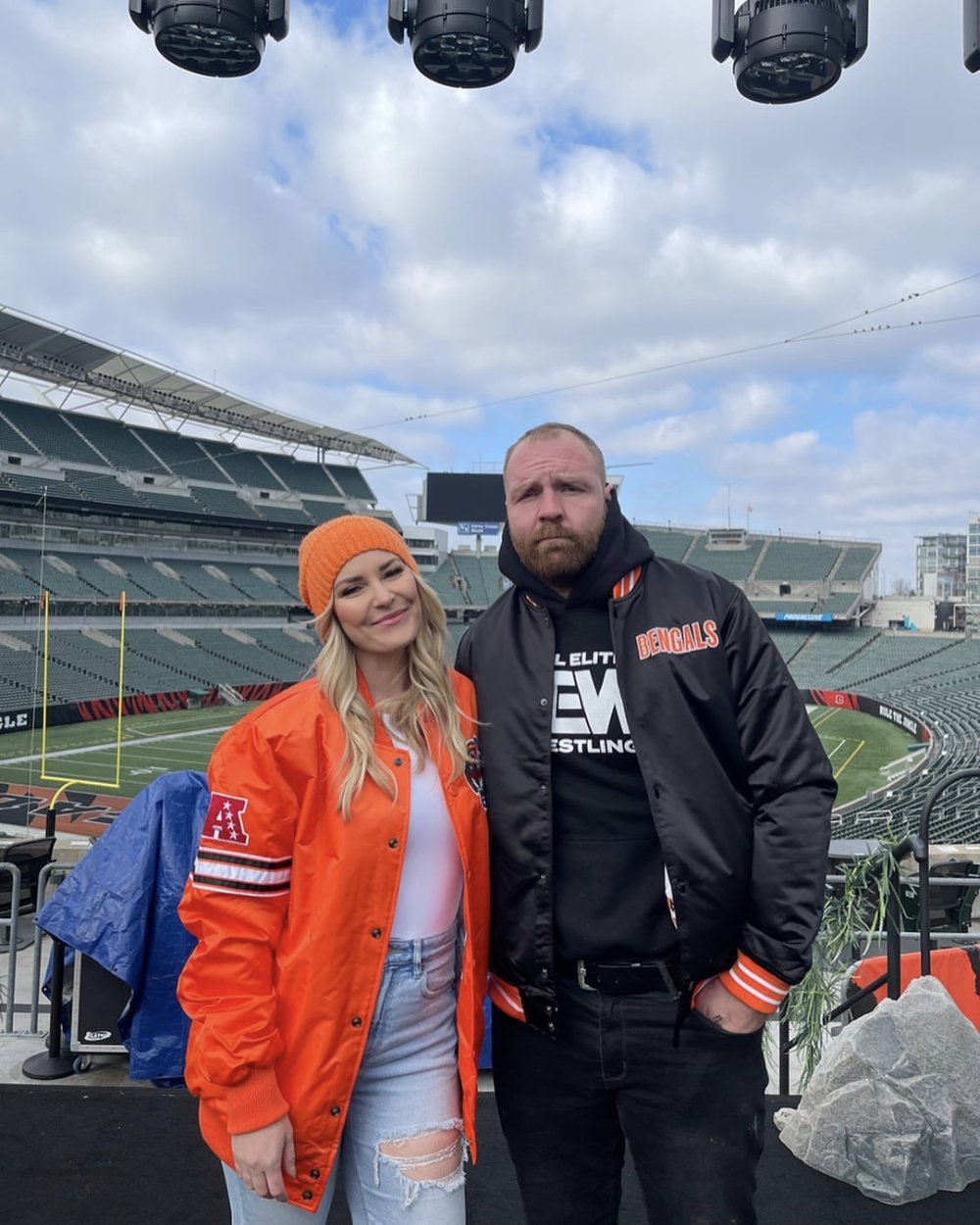 蕾妮杨宝城海里:12月,我们冲宝成海里李霞:李霞丽芙:极限女王