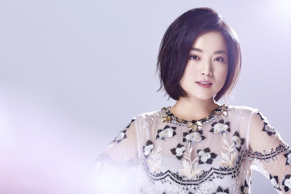 军旅歌手白雪:成名路上有坎坷,离婚后收获"完美爱情"插图