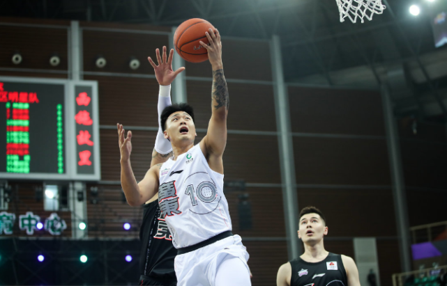 赵睿两获全明星mvp:追平易建联现役第一 历史第二