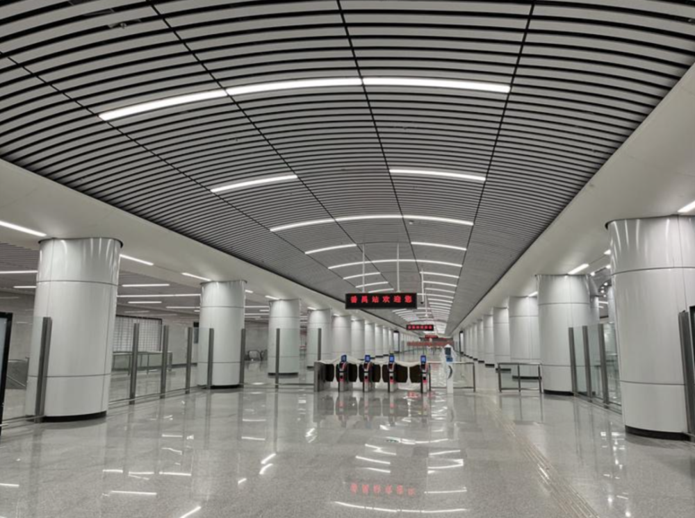 佛莞城际铁路广州莲花山站露芳容_腾讯新闻