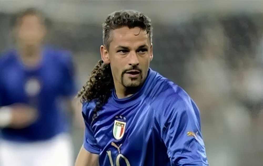 意大利3大巨星:巴乔 马尔蒂尼 布冯,球迷:辫帅第1_腾讯新闻