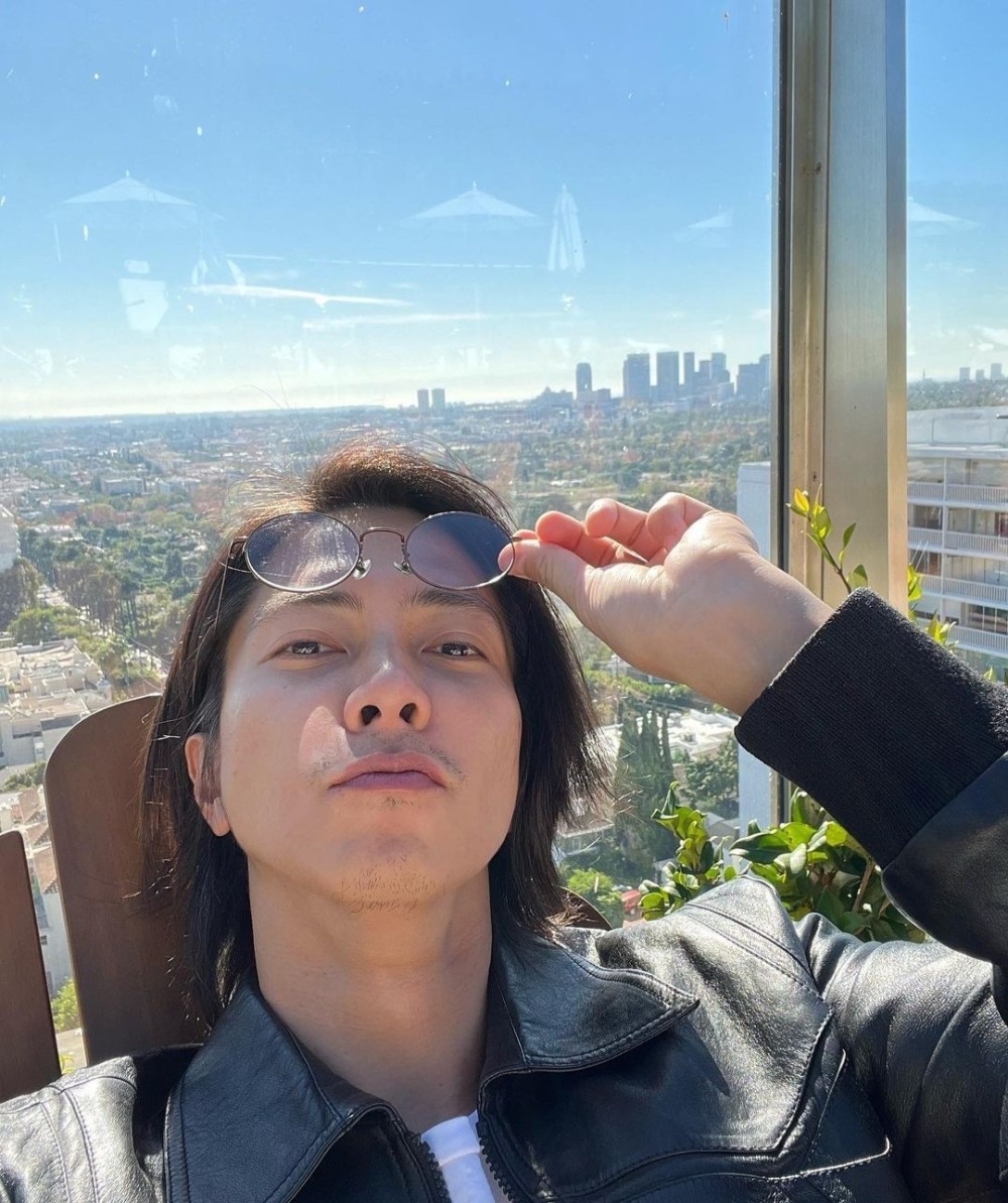 山下智久新剧全裸出镜,大秀身材,引起网友热议_腾讯新闻